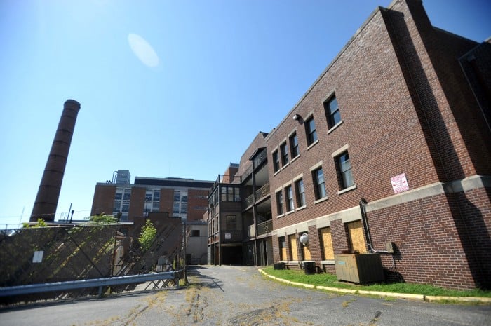 cumbo medical school4929757.jpg